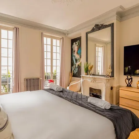 Concorde, Rue Royale - 8 Places *